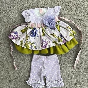 Giggle Moon Top with Legging Shorts